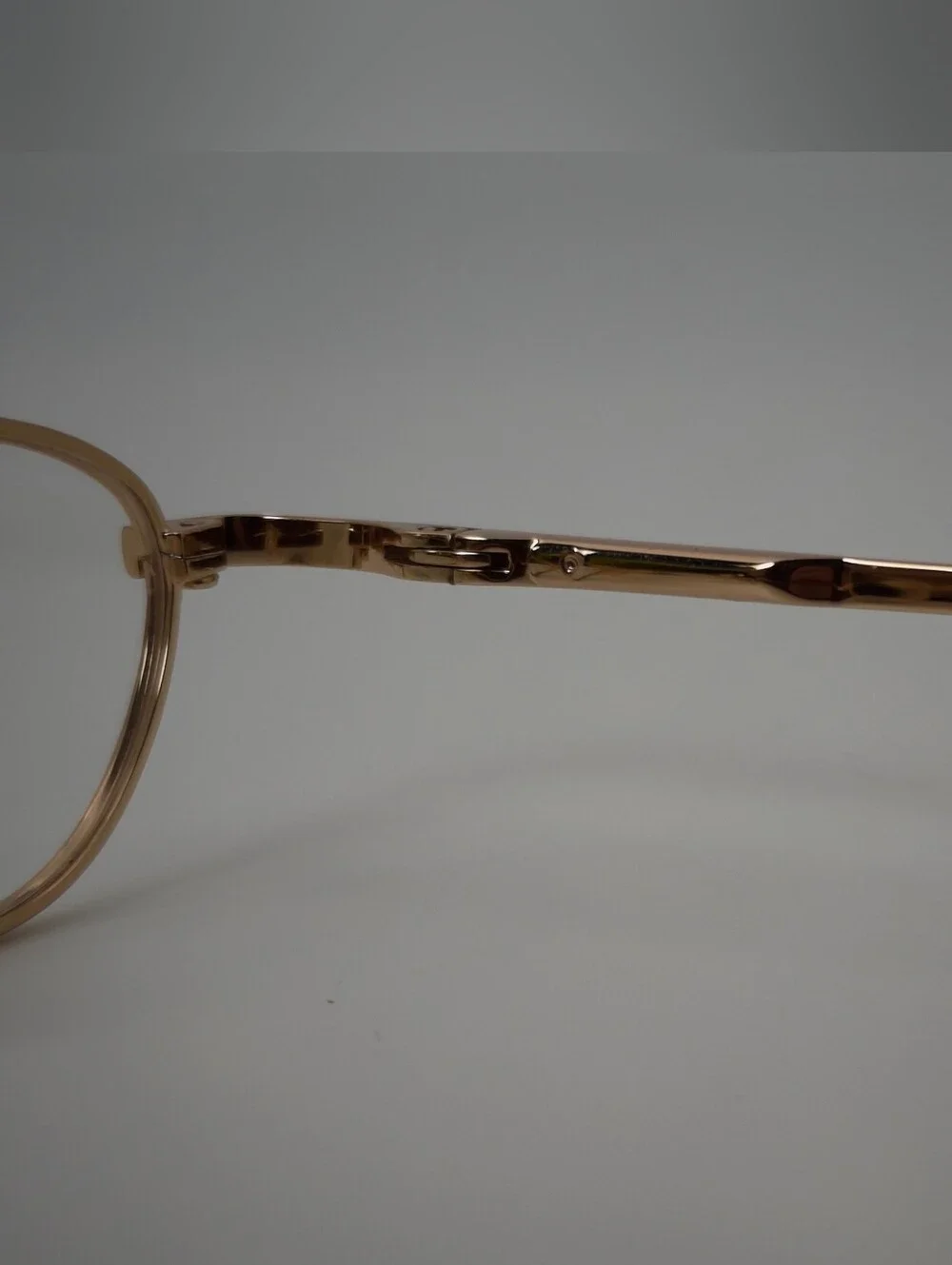 Minnow. 41-18.B=23. 125. Kids' Oval Glasses Frame. Spring Hinge.